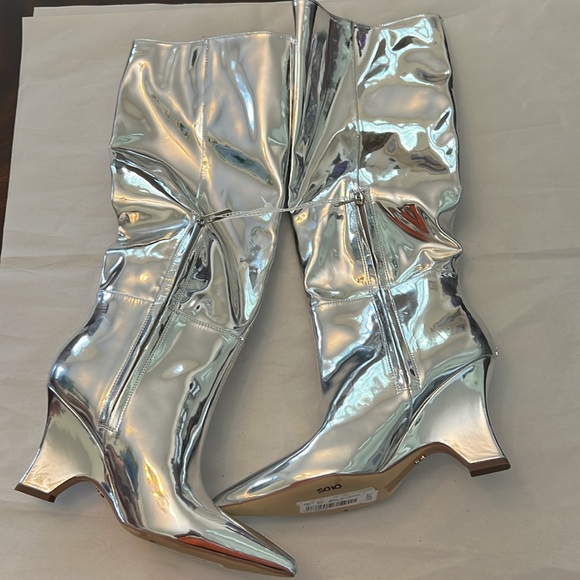SAME EDELMAN VANCE 2 METALLIC TALL DRESS BOOT. - Picture 9 of 16